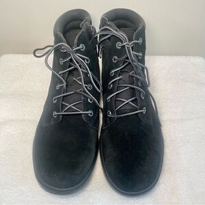 Boys size 6 Timberland Bayham black high top lace up sneaker‎ boots